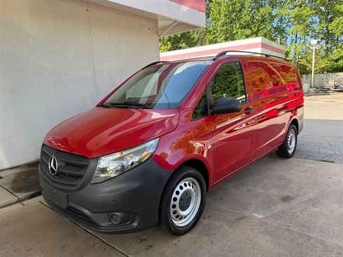 Used 2016 Mercedes-Benz Metris image 13