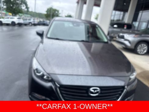 Used 2018 MAZDA MAZDA3 Touring FWD image 1