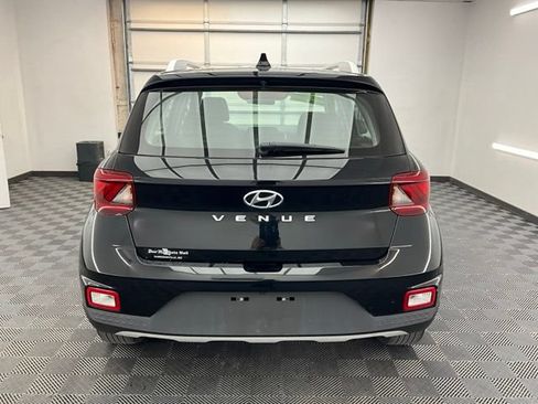 Used 2021 Hyundai Venue SEL w/ Premium Package FWD image 22