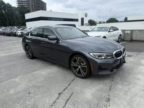 Used 2020 BMW 330i xDrive Sedan w/ Executive Package AWD/4WD image 2