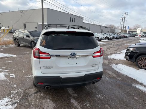Used 2022 Subaru Ascent Limited w/ Technology Package image 6