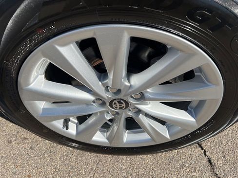 Used 2023 Toyota Corolla LE image 40