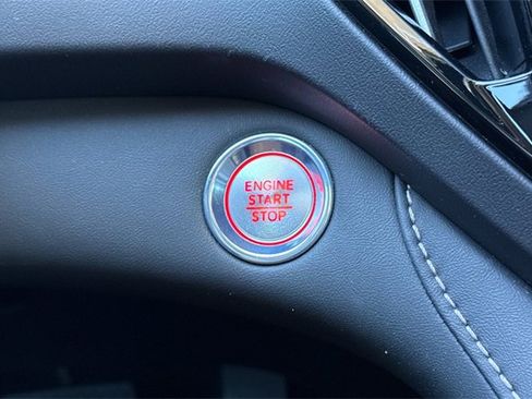 Used 2023 Acura RDX w/ Technology Package image 29