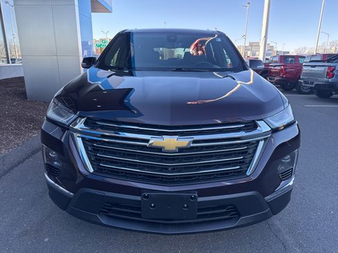 Used 2023 Chevrolet Traverse LT w/ Rear Camera Mirror Package image 3