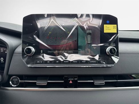 New 2025 Mitsubishi Outlander SE image 32