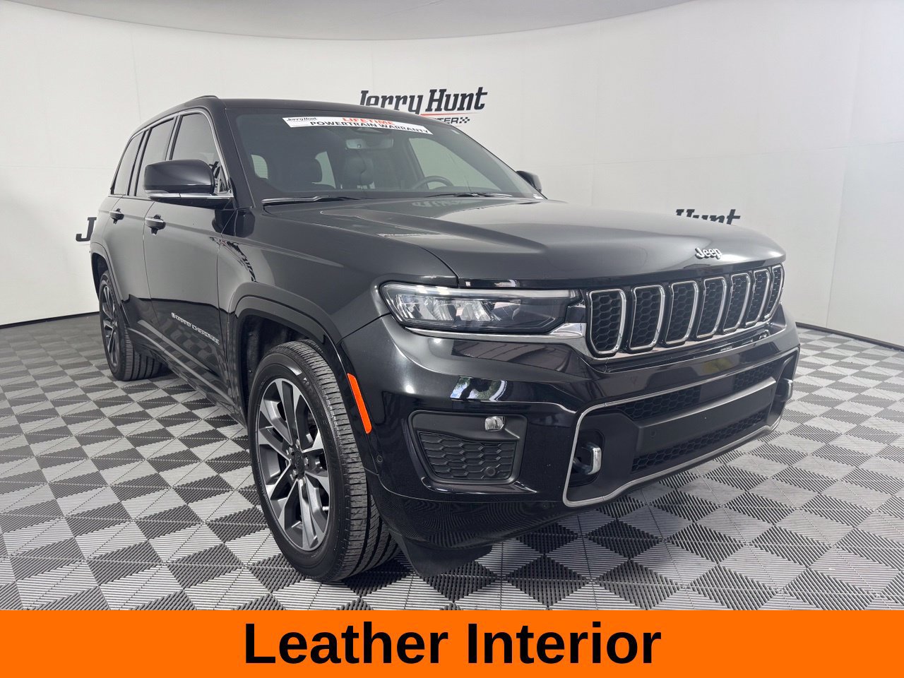 Used 2023 Jeep Grand Cherokee Overland AWD/4WD image 6