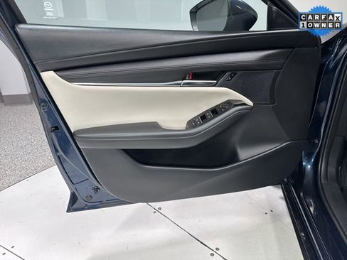 Used 2025 MAZDA MAZDA3 s image 9