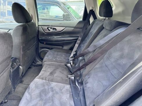 Used 2015 Nissan Rogue SV FWD image 6