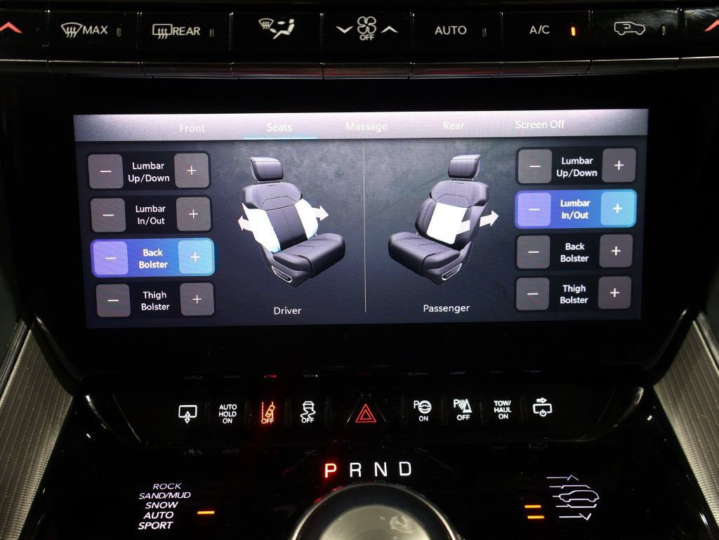 Used 2022 Jeep Grand Wagoneer Series III AWD/4WD image 34
