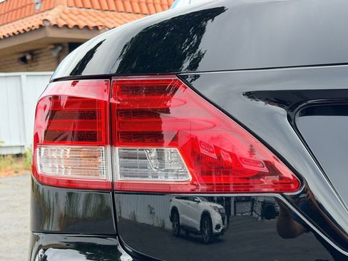Used 2012 Lexus IS 350C w/ Luxury Pkg RWD image 23