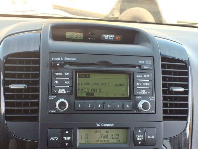 Used 2014 Kia Sedona EX FWD image 20