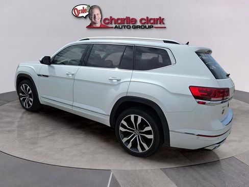 Used 2023 Volkswagen Atlas SEL Premium image 4