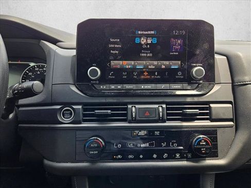 Used 2024 Nissan Pathfinder S FWD image 15