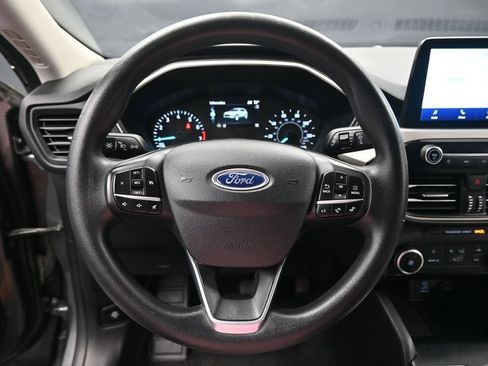 Used 2022 Ford Escape SE FWD image 10