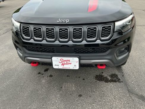 Used 2024 Jeep Compass Trailhawk w/ Trailhawk Elite Group AWD/4WD image 15