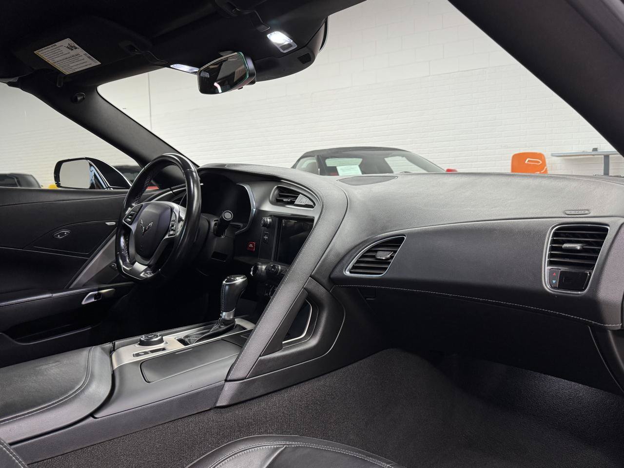 Used 2019 Chevrolet Corvette Stingray Coupe w/ 1LT RWD image 40