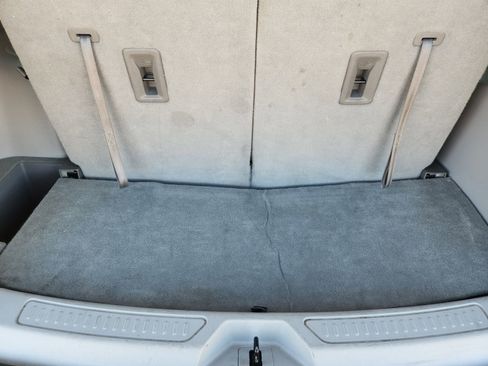 Used 2023 GMC Acadia SLT image 36