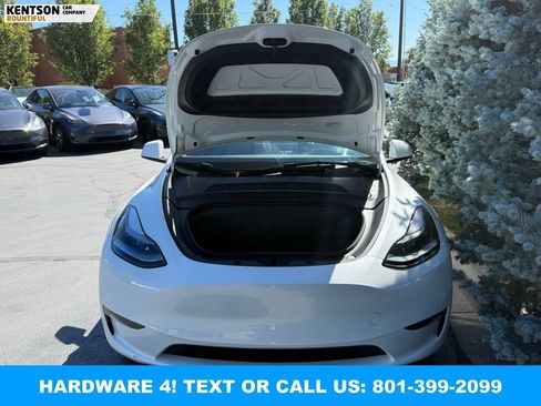 Used 2023 Tesla Model Y Long Range AWD/4WD image 30