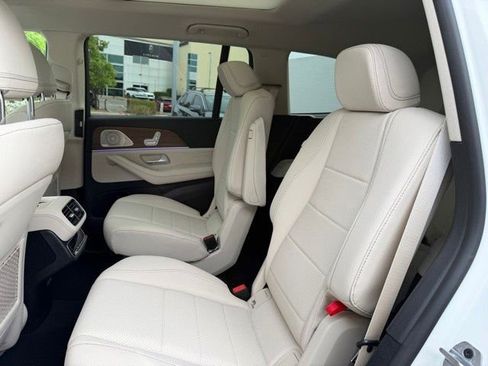 New 2026 Mercedes-Benz GLS 450 4MATIC image 22