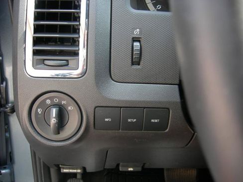 Used 2010 Ford Escape Limited AWD/4WD image 10