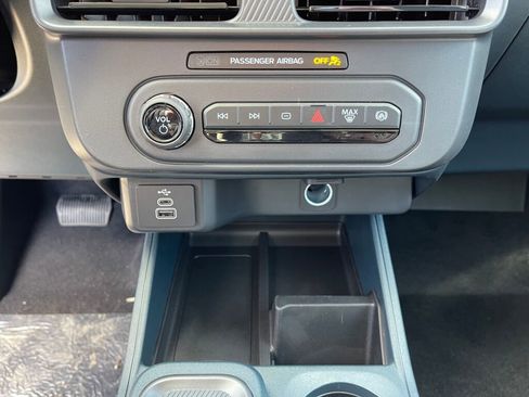 New 2026 Ford Maverick XL AWD/4WD image 13