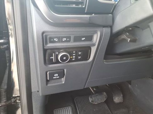 Certified 2023 Ford F150 XLT w/ Equipment Group 302A High image 17