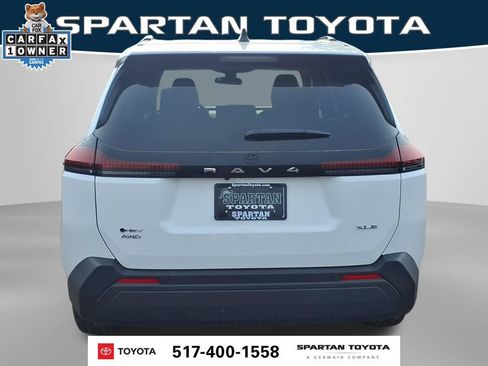 Used 2026 Toyota RAV4 XLE Premium AWD/4WD image 8