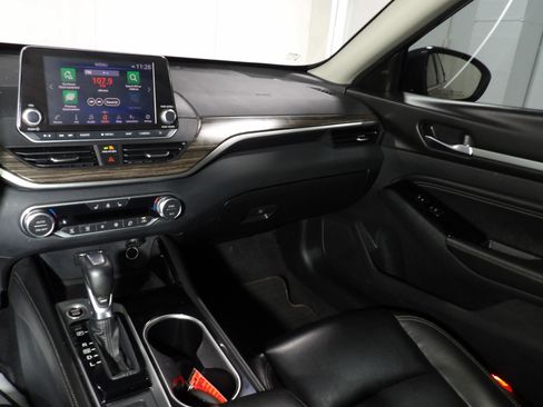 Used 2021 Nissan Altima 2.5 Platinum AWD/4WD image 15