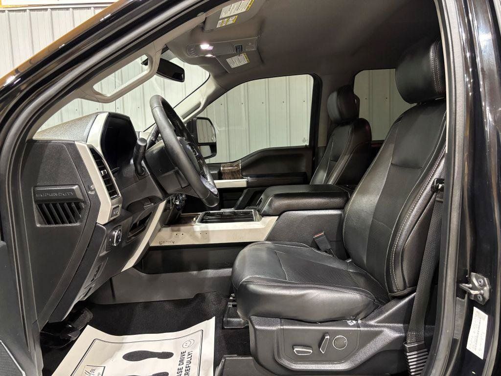 Used 2019 Ford F350 Lariat w/ Lariat Value Package AWD/4WD image 11