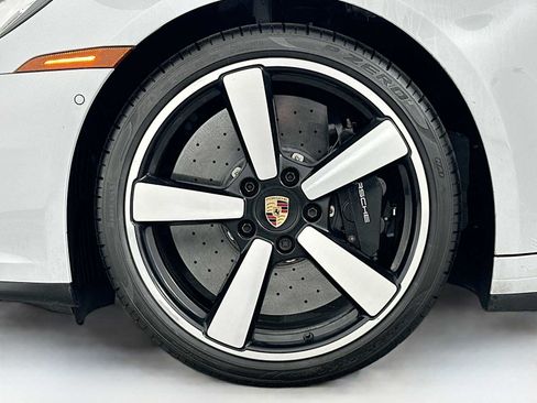 Certified 2025 Porsche 911 Carrera S RWD image 30