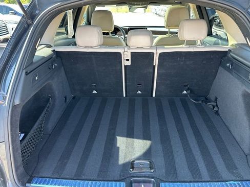 Used 2021 Mercedes-Benz GLC 300 4MATIC w/ Driver Assistance Package image 12
