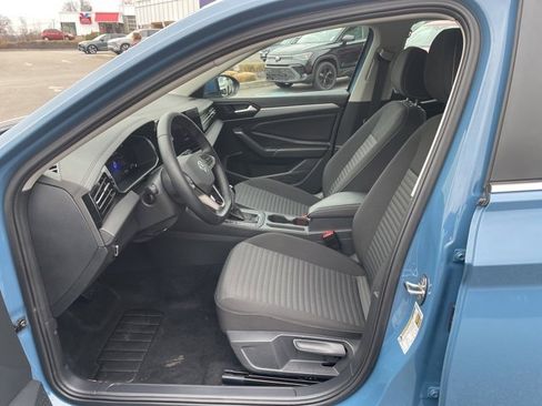Certified 2025 Volkswagen Jetta S image 7