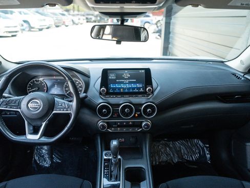 Used 2022 Nissan Sentra SV FWD image 18