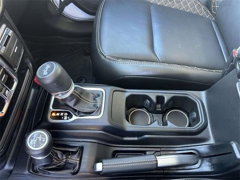 Certified 2022 Jeep Wrangler Unlimited Sahara image 28