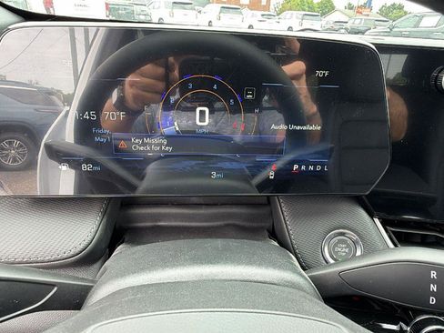 New 2026 Chevrolet Equinox LT w/ Convenience Package II FWD image 21