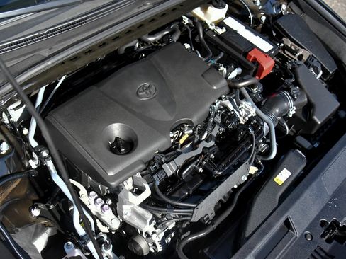 Used 2023 Toyota Camry SE FWD image 41