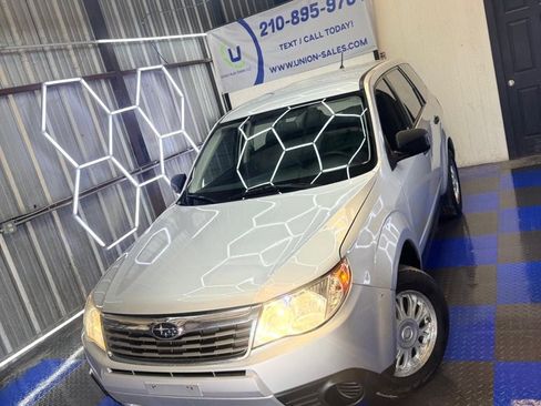 Used 2009 Subaru Forester 2.5X AWD/4WD image 2