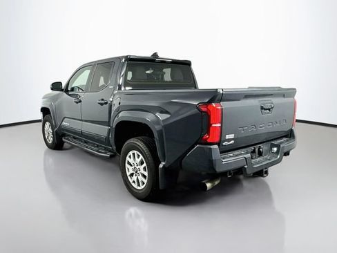 Used 2026 Toyota Tacoma SR5 AWD/4WD image 4