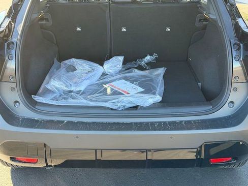 New 2026 Nissan Kicks SR FWD image 4