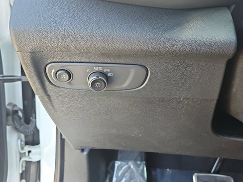 Certified 2023 Buick Envision Essence w/ Sport Touring Package AWD/4WD image 31