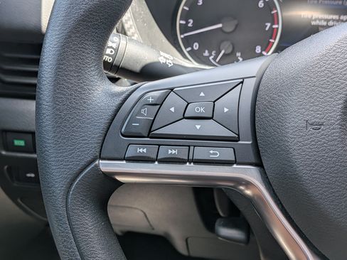 Used 2024 Nissan Sentra SV FWD image 24