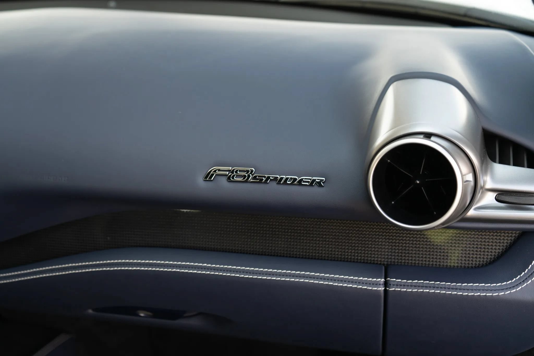 Used 2022 Ferrari F8 Tributo RWD image 32
