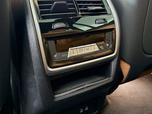 New 2026 BMW X7 xDrive40i w/ M Sport Package image 26