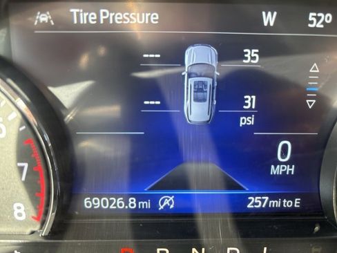 Used 2021 Ford Explorer XLT w/ Equipment Group 202A image 11