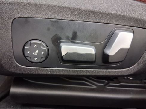 Used 2023 BMW 330i xDrive Sedan w/ M Sport Package image 12