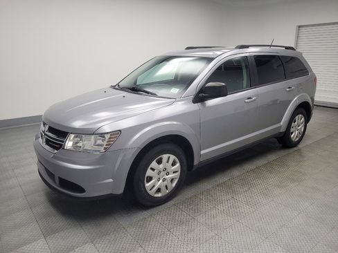 Used 2018 Dodge Journey SE w/ Connectivity Group image 2