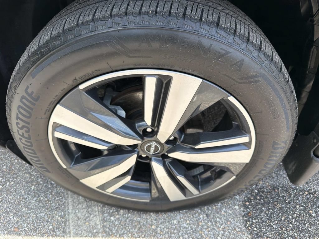 Used 2023 Nissan Rogue SL w/ SL Premium Package FWD image 19