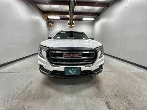 Certified 2022 GMC Terrain AT4 w/ Infotainment Package II AWD/4WD image 3