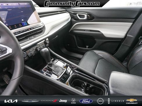Used 2023 Jeep Compass Limited w/ Elite Group image 20