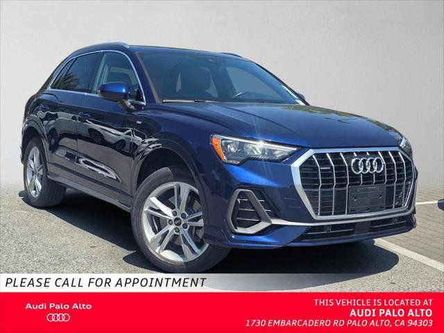 Used 2021 Audi Q3 2.0T Premium w/ Convenience Package AWD/4WD image 1